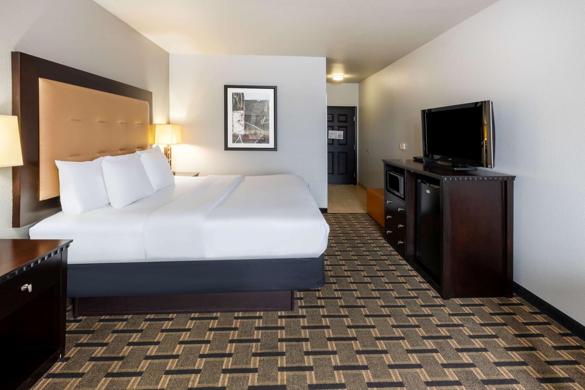 La Quinta By Wyndham Mt. Pleasant Hotel Mount Pleasant Buitenkant foto
