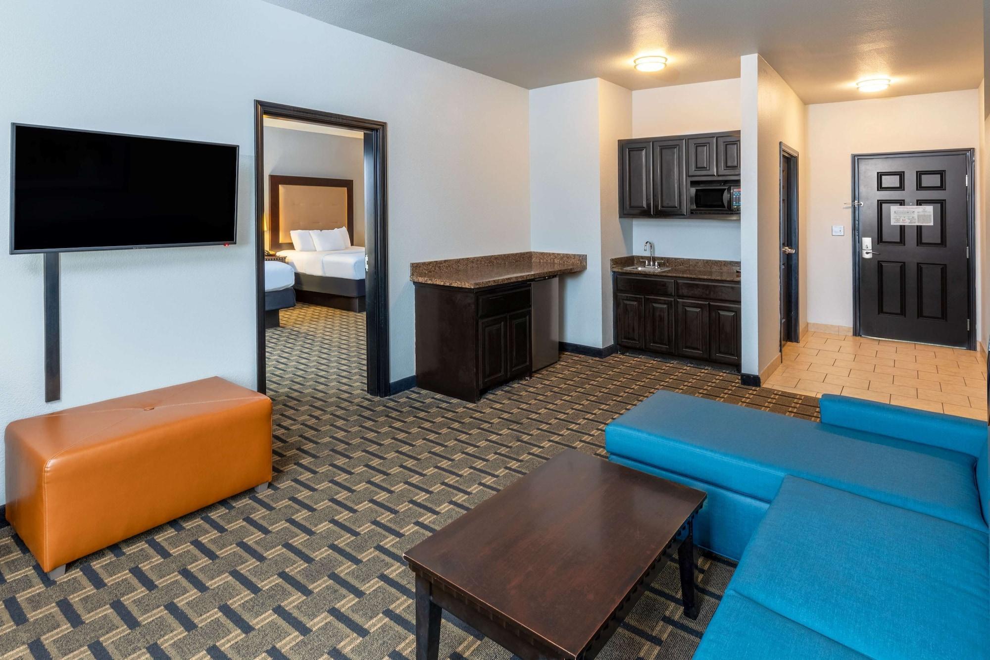 La Quinta By Wyndham Mt. Pleasant Hotel Mount Pleasant Buitenkant foto